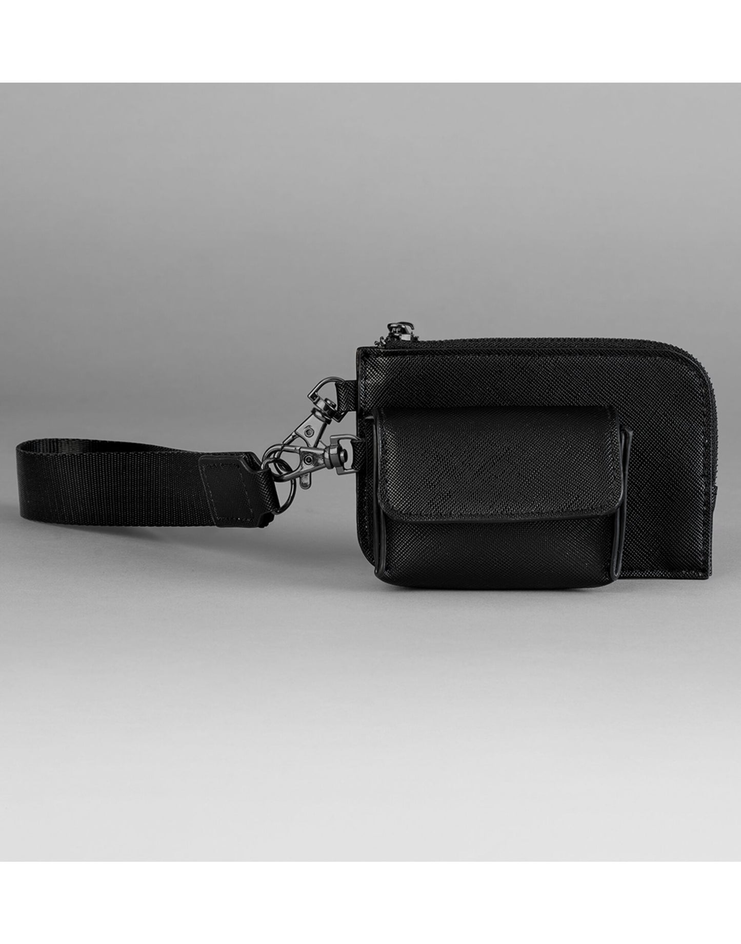 Boutique Pouch Wristlet - Black/Black